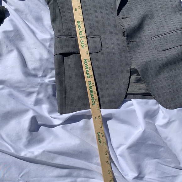 Ermenegilodo Zenga suit jacket small size. - Picture 6 of 9